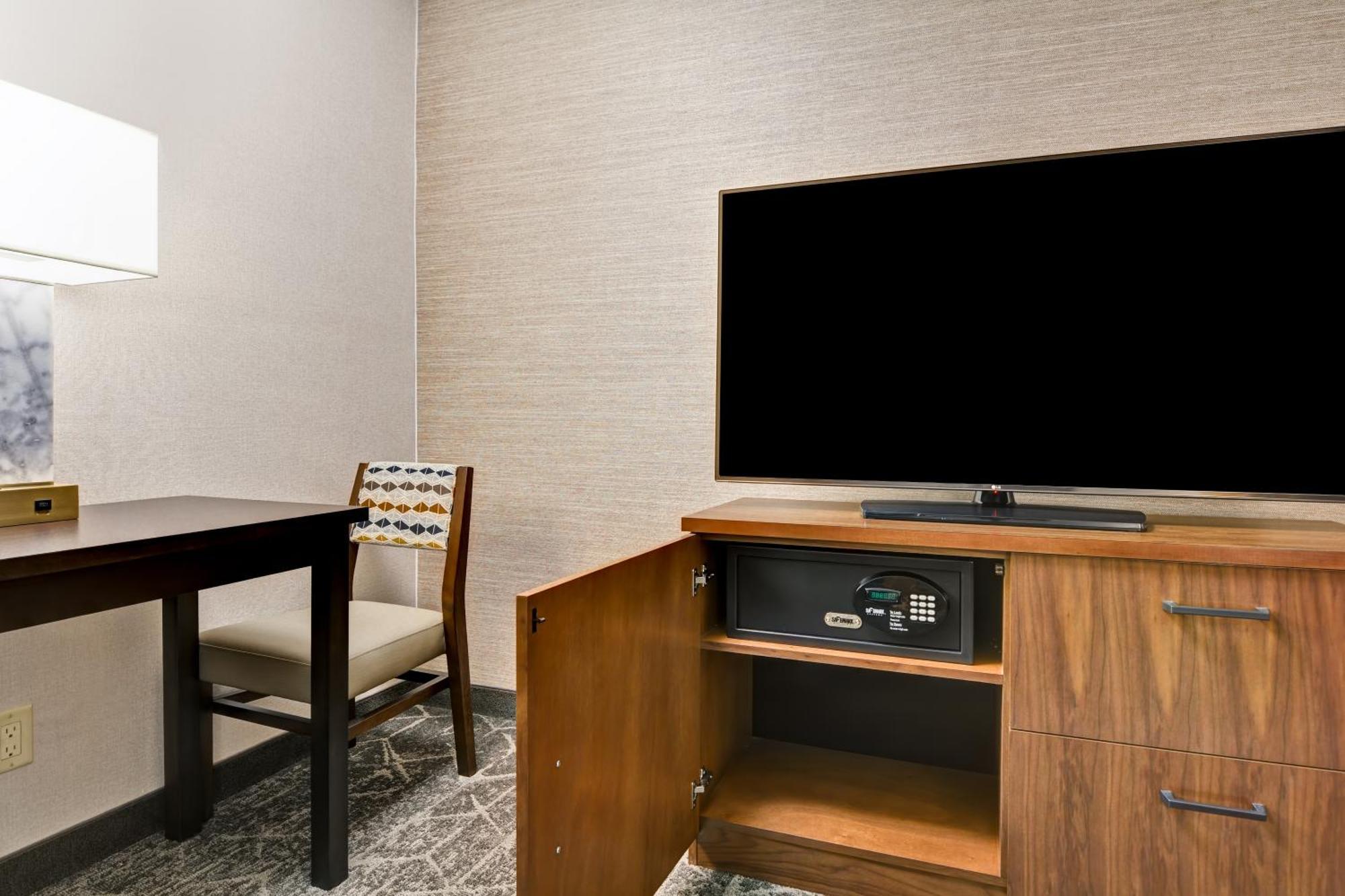 Embassy Suites By Hilton Minneapolis Airport Bloomington Rom bilde